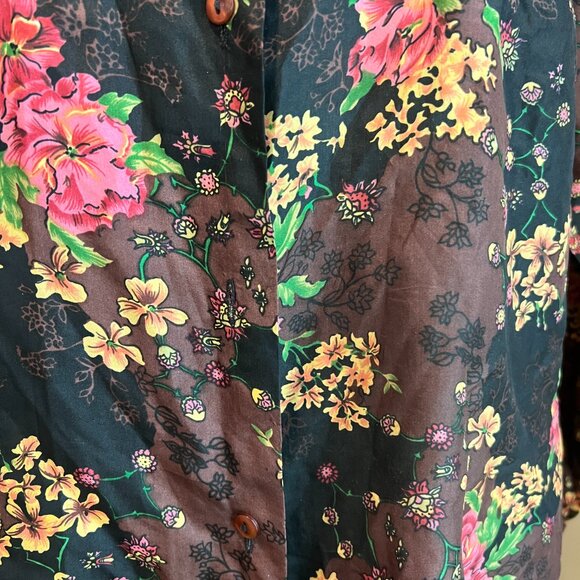 Vintage Silk Floral Pattern Blouse by Bogari Size Small - Picture 6 of 9